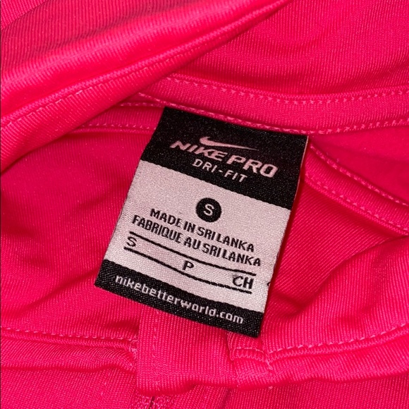 Nike Dri-Fit - Picture 2 of 2